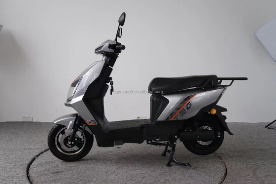 Ηλεκτρική μοτοσυκλέτα 3000W πιστοποιημένη από την ΕΟΚ με αφαιρούμενη μπαταρία λιθίου και φρένο δίσκου