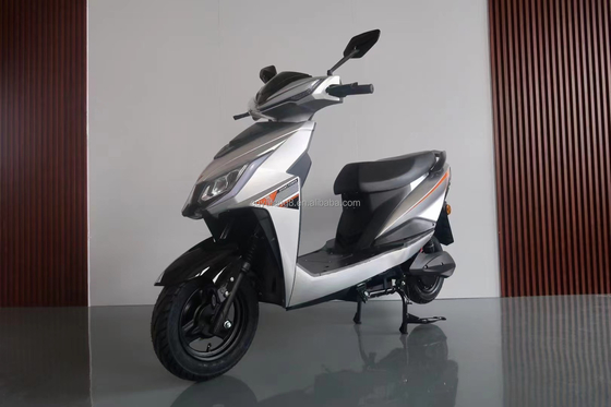 3.0-10 Ελαστικό 1500W 48V 60V Ηλεκτρικό σκούτερ για ενήλικες Προσιτό και εξατομικεύσιμο