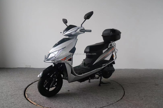 3.0-10 Ελαστικό 1500W 48V 60V Ηλεκτρικό σκούτερ για ενήλικες Προσιτό και εξατομικεύσιμο
