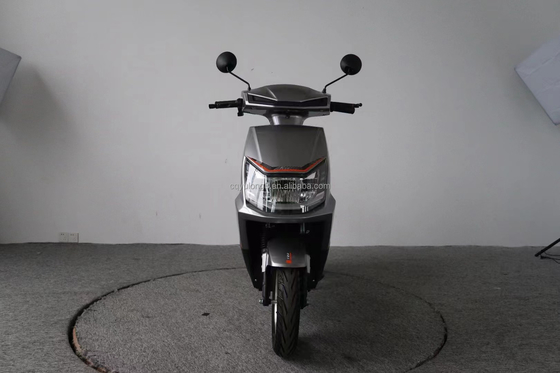 Ηλεκτρική μοτοσικλέτα 48V Streetbikes 500w 800w Moped Scooter Μοτοσικλέτα για ενήλικες E Bike